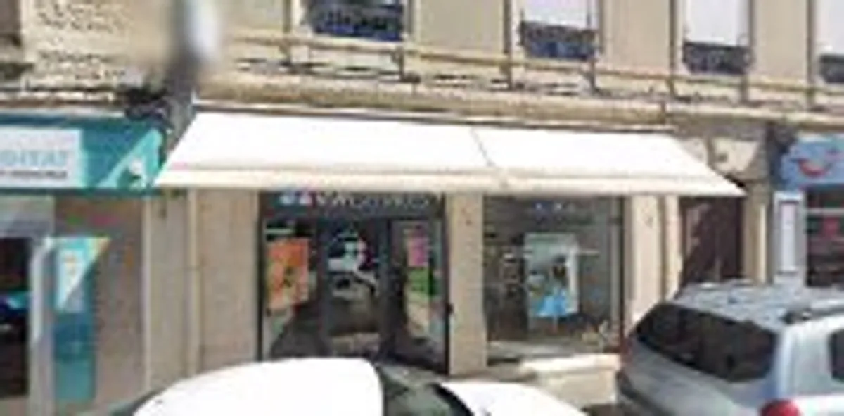 VIVASERVICES BOURGOIN-JALLIEU - Ménage, Garde d’enfants, Aide aux personnes âgées et handicapées, Jardinage - Photo 2