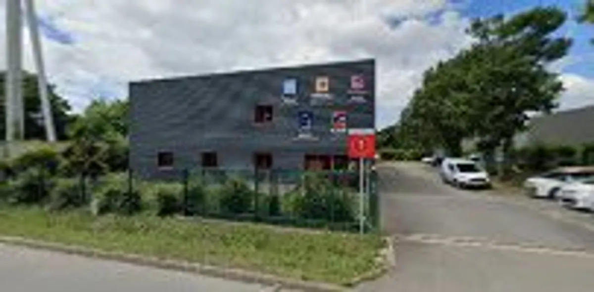 Maison et Services Saint Nazaire | Ménage, repassage, jardinage, nettoyage de vitres