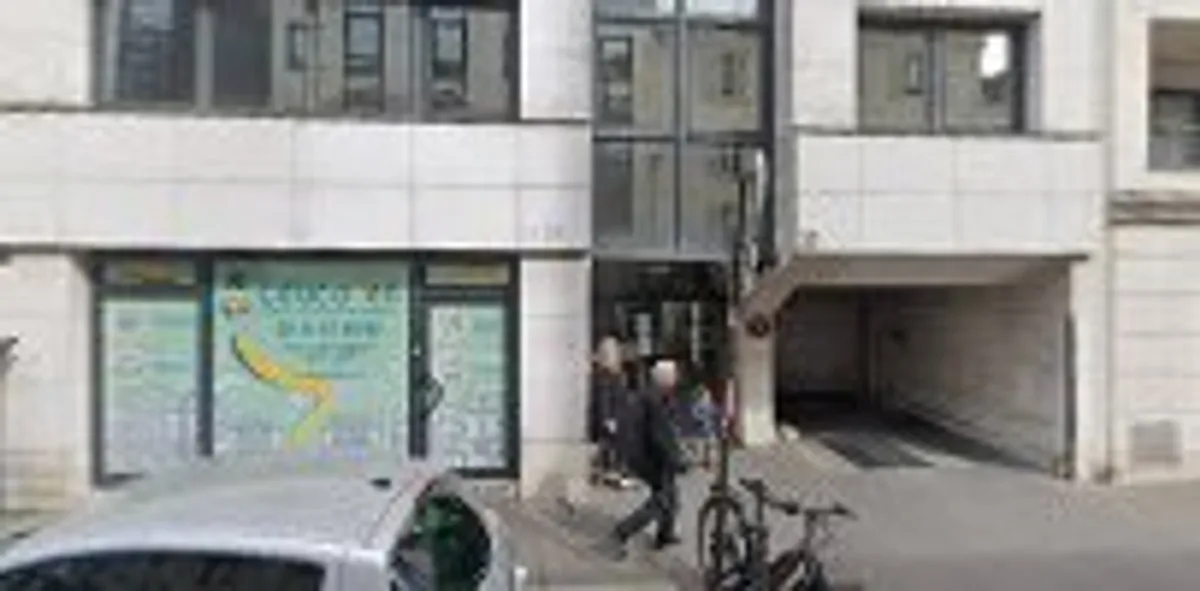 Ménage et repassage à domicile - Centre Services Boulogne-Billancourt - Photo 8