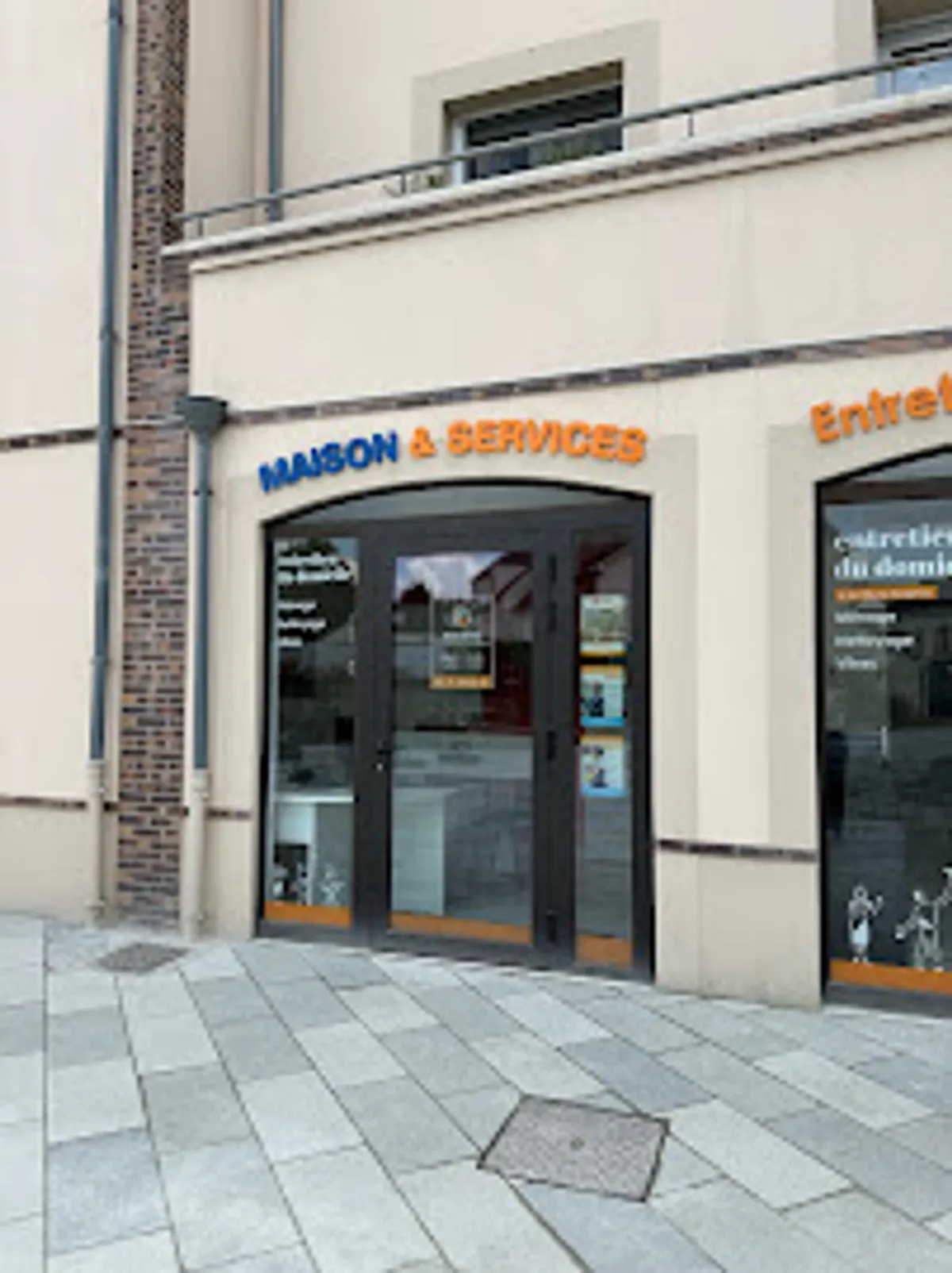Maison et Services Chartres | Ménage, repassage et nettoyage des vitres - Photo 4