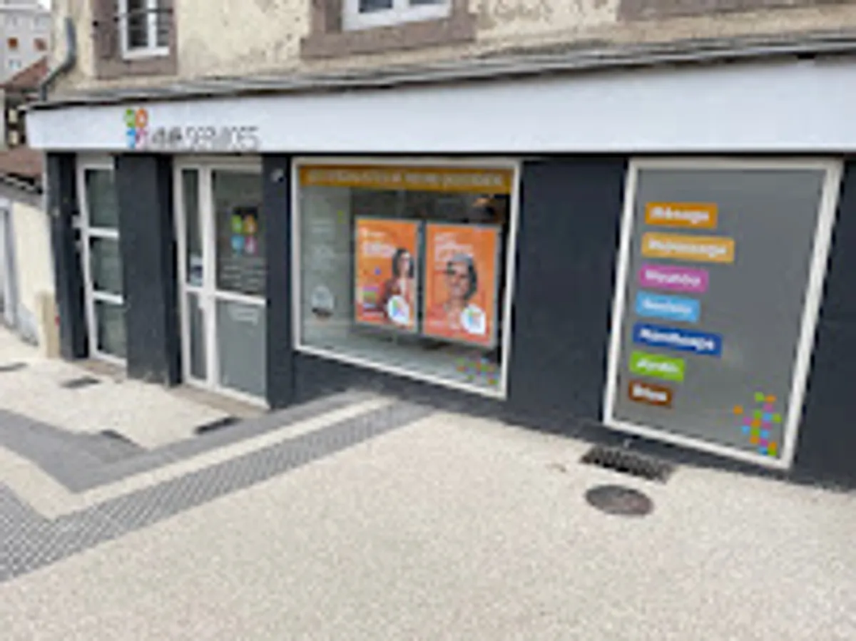 VIVASERVICES Clermont-Ferrand | Service d'aide à domicile, Ménage, aide aux personnes âgées, Jardinage - Photo 2