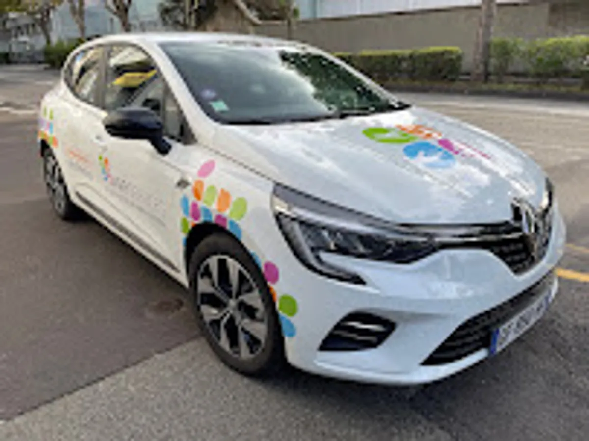 VIVASERVICES Clermont-Ferrand | Service d'aide à domicile, Ménage, aide aux personnes âgées, Jardinage - Photo 8