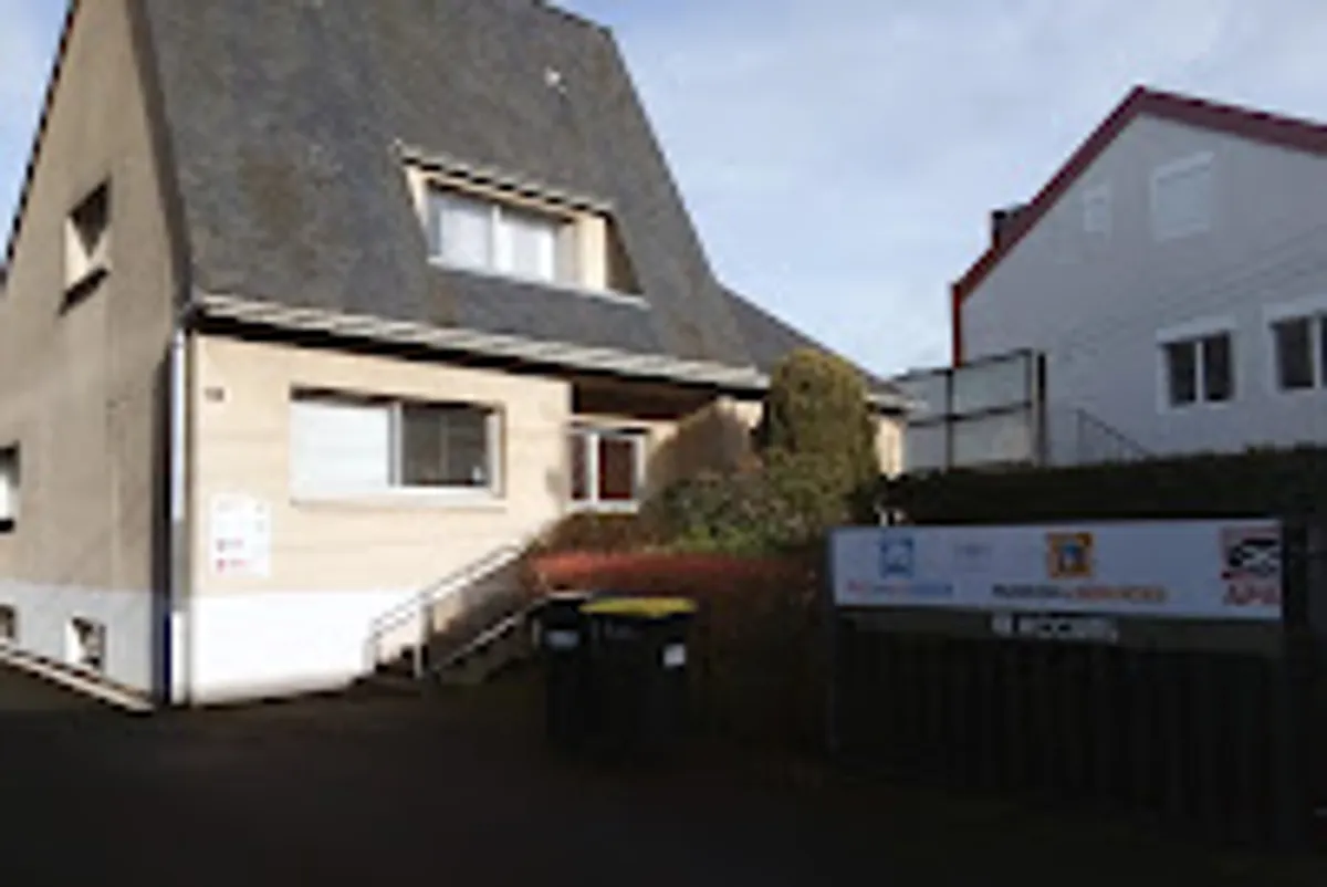 MAISON ET SERVICES ANGERS | Ménage, repassage, jardinage, nettoyage des vitres