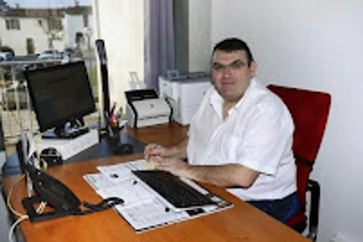 ANJELY SERVICES 49 - Photo 2