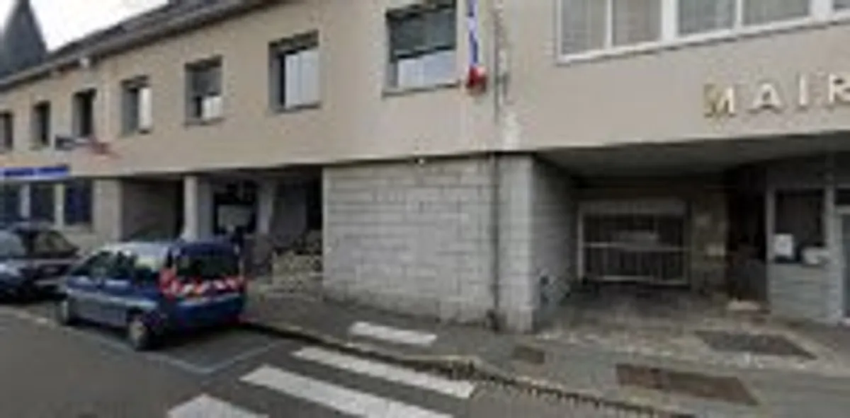 Ménage et repassage à domicile - Centre Services Mayenne - Photo 2
