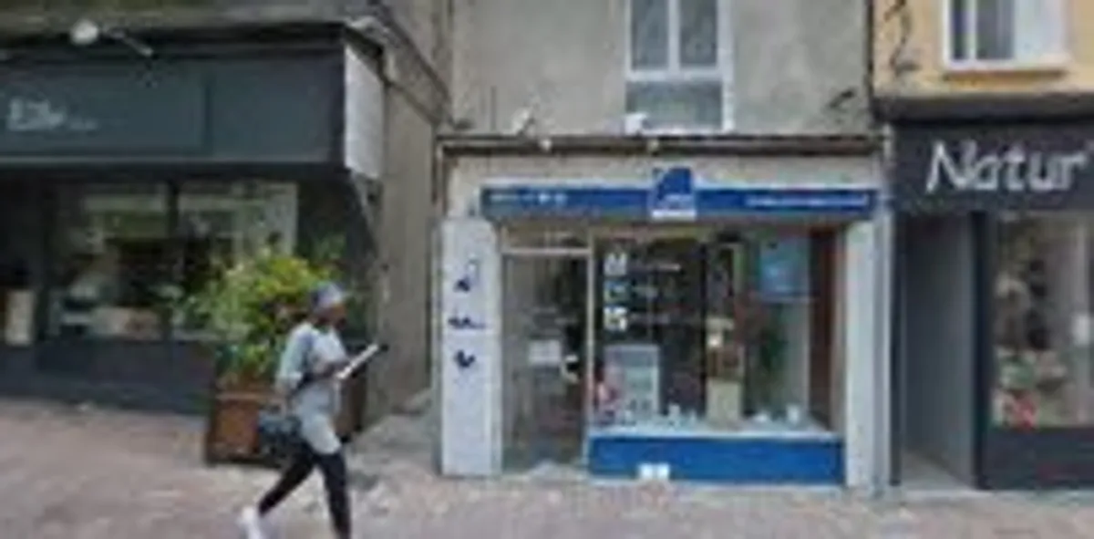 Ménage et repassage à domicile - Centre Services Meaux - Photo 2
