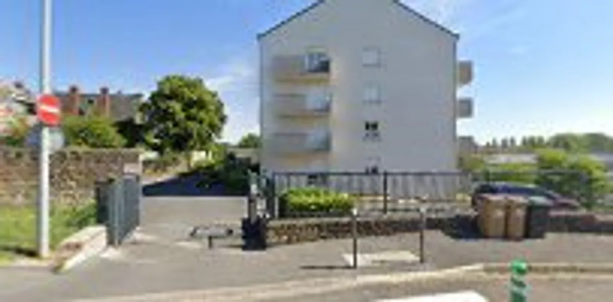 Domicile Action 08
