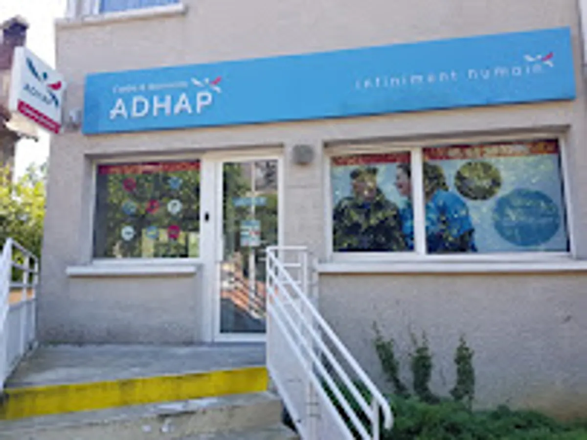 Adhap - Assistance Famille Dépendance Handicap - Photo 2