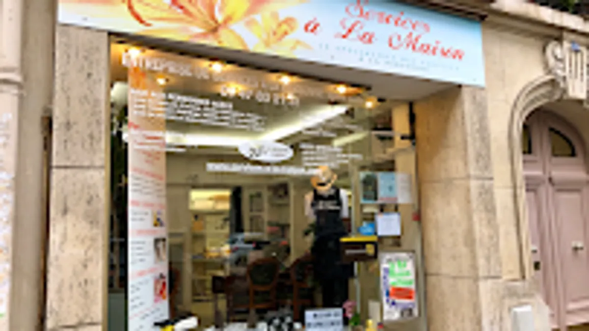 Services à la Maison - Photo 2
