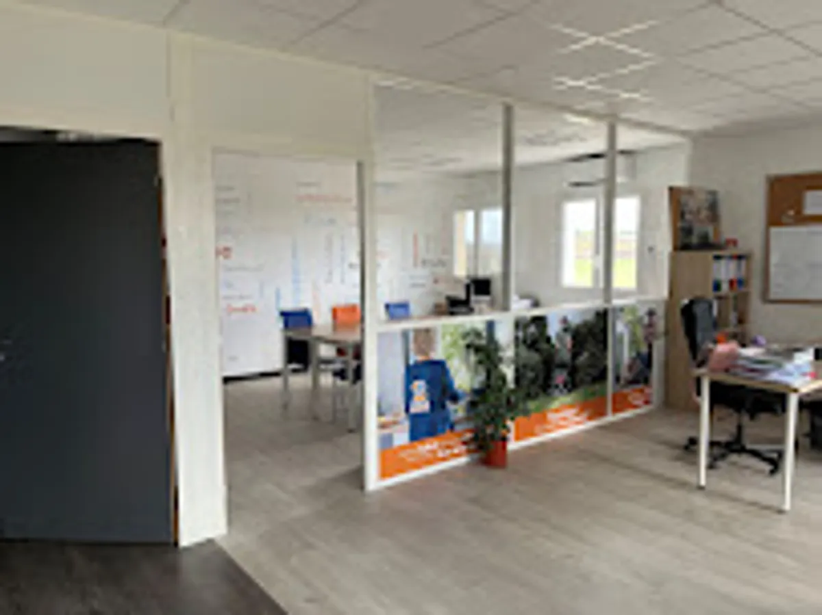 Maison et Services Lyon Est | Ménage, repassage, jardinage, nettoyage de vitres - Photo 2