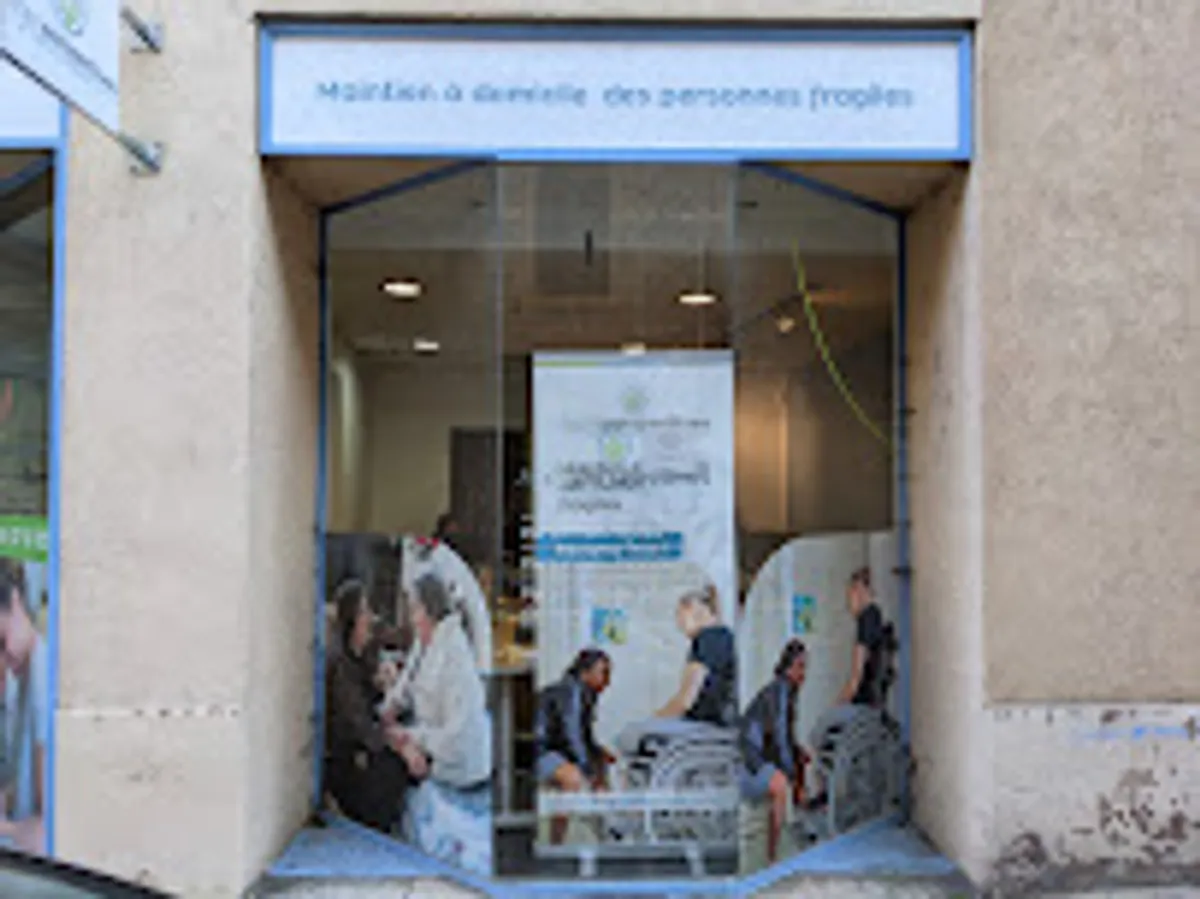 Age et perspectives Villefranche - Aide à domicile - Photo 3