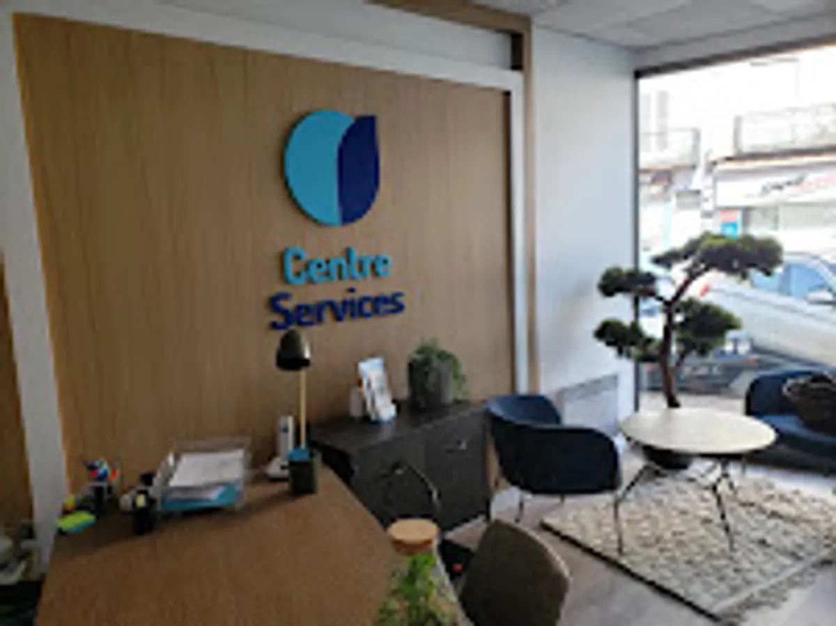 Ménage et repassage à domicile - Centre Services Issoire - Photo 2