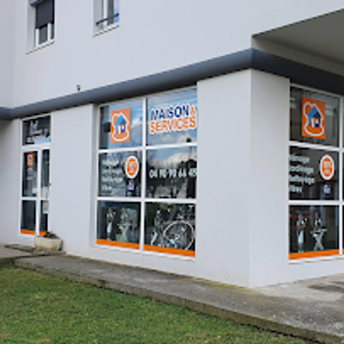 Maison et Services Les Angles | Ménage, repassage, jardinage, nettoyage de vitres