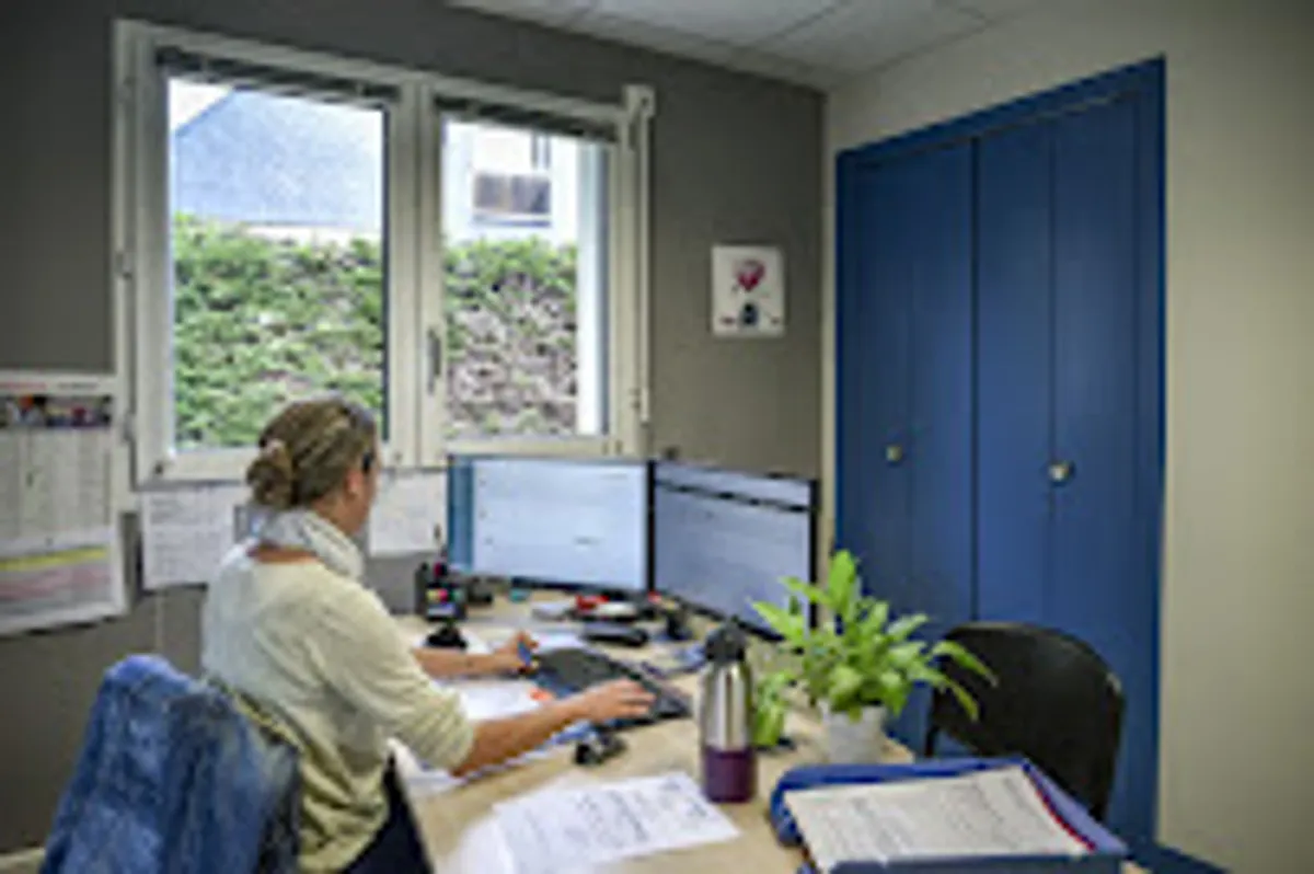 Services Emplois Familiaux - Photo 2