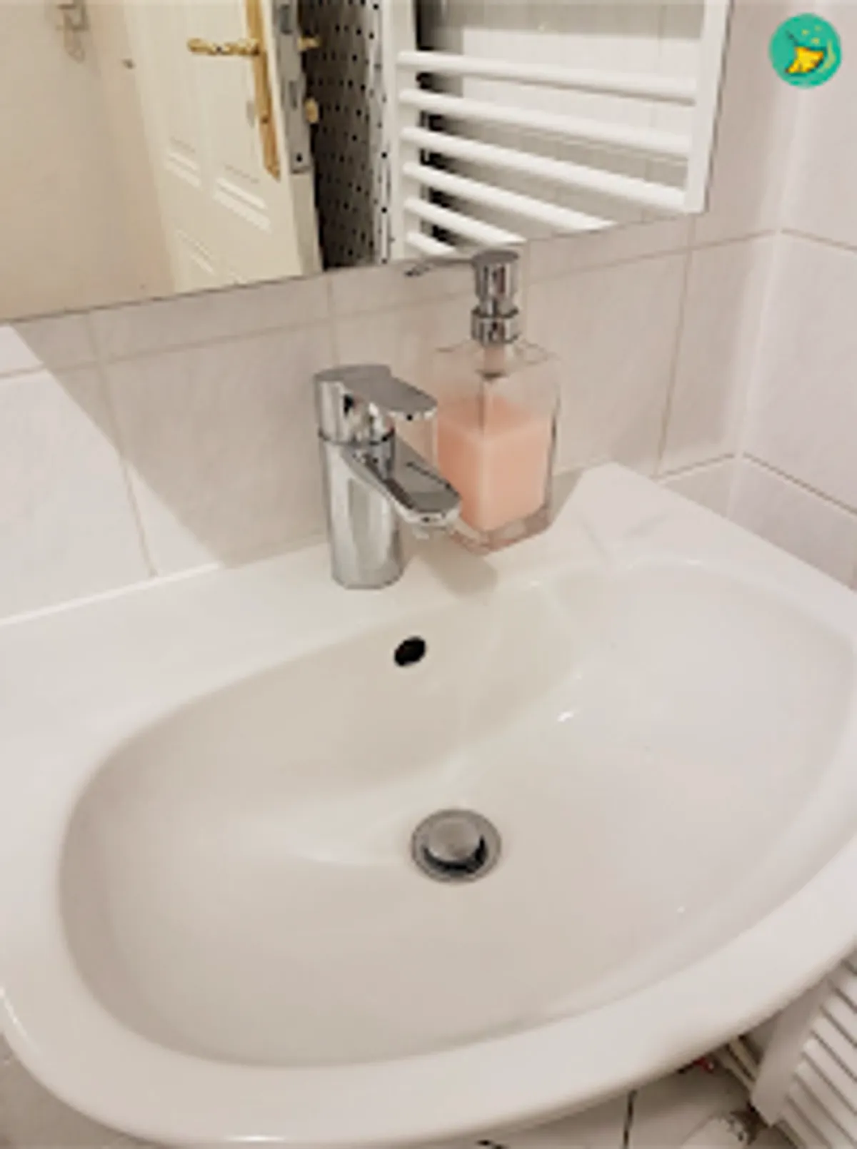 SPIC AND SPAN. Home & Office Cleaning (Paris) - Photo 2