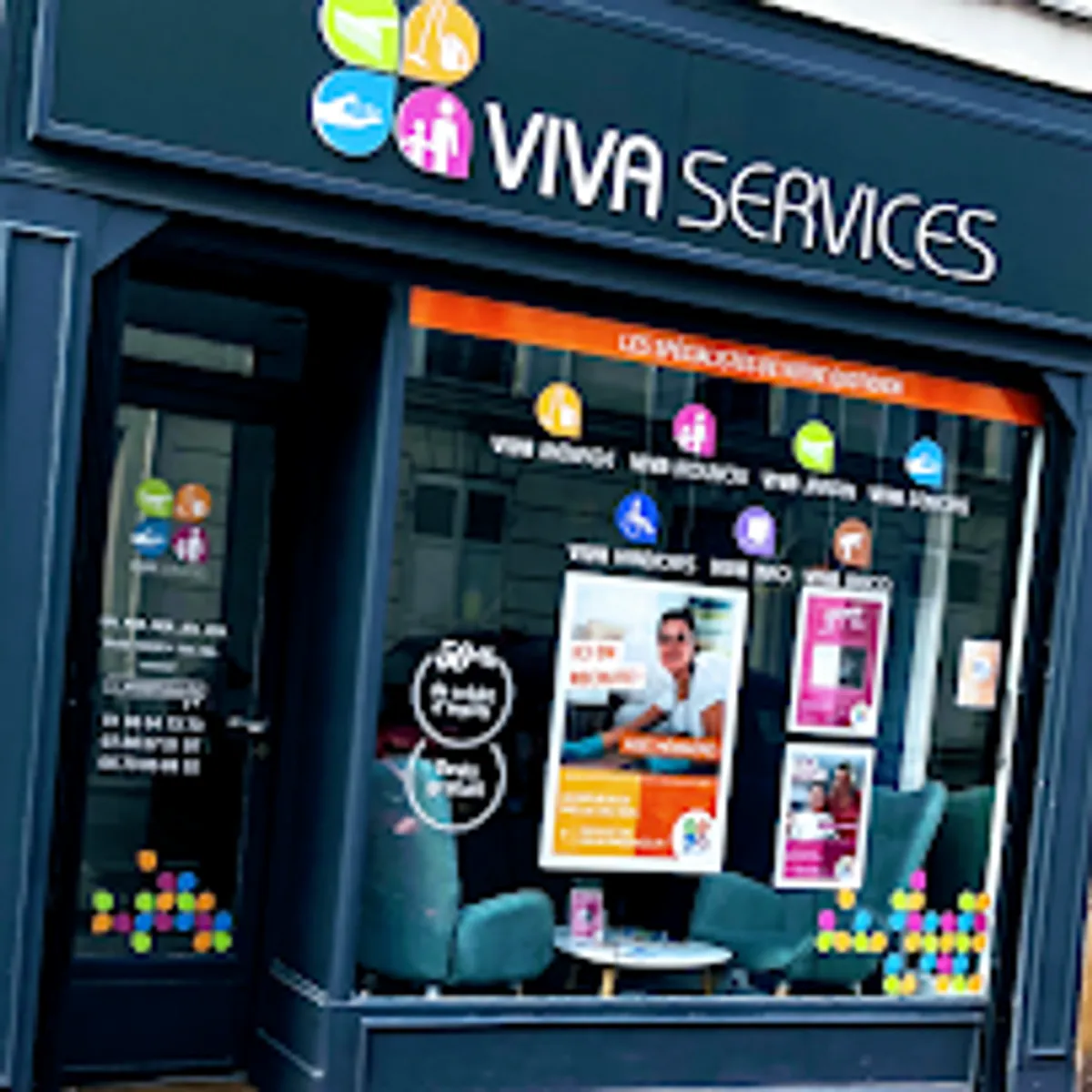 VIVASERVICES LEVALLOIS-PERRET - COURBEVOIE I Femme de ménage, Ménage à domicile, Repassage, Aide aux personnes âgées - Photo 2