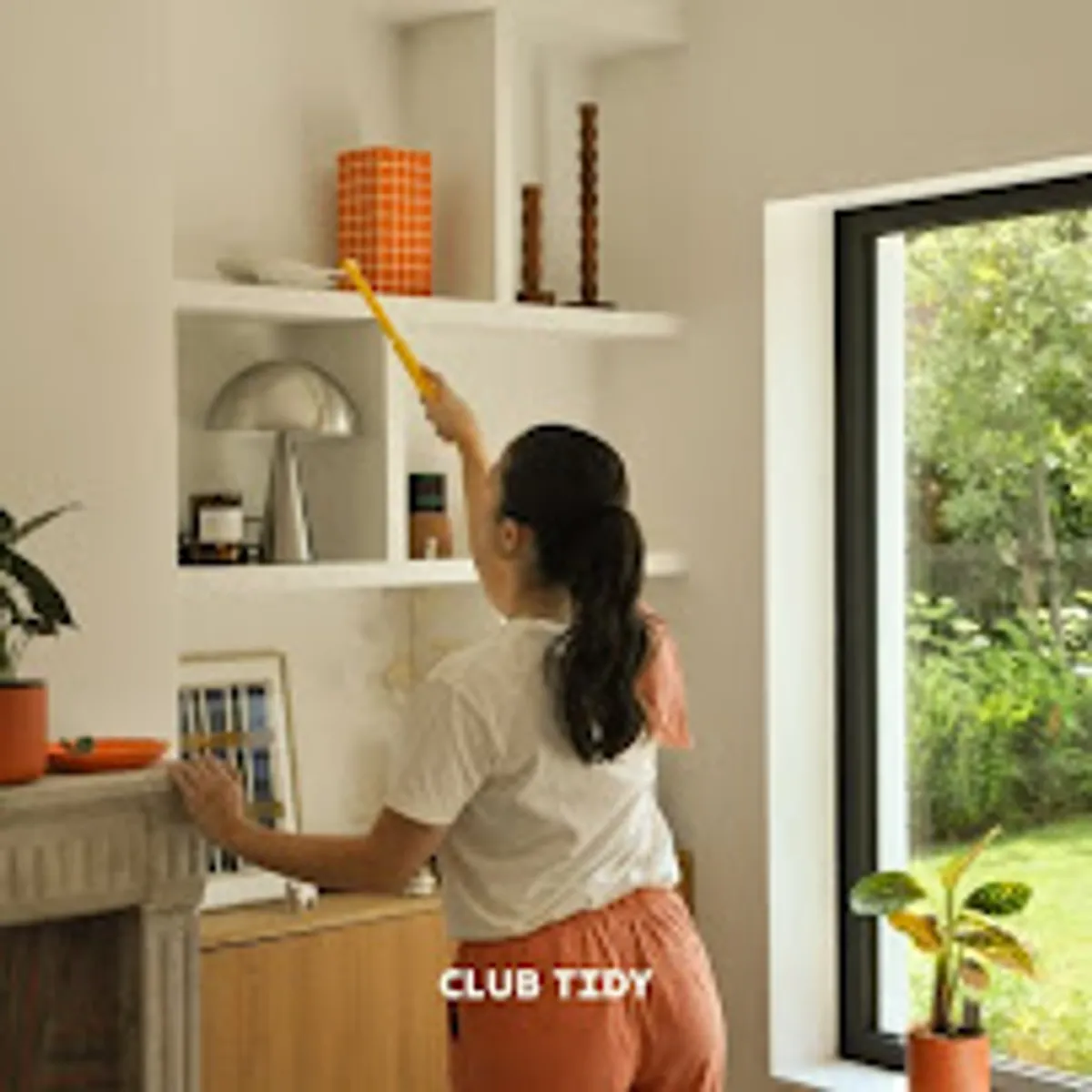 CLUB TIDY