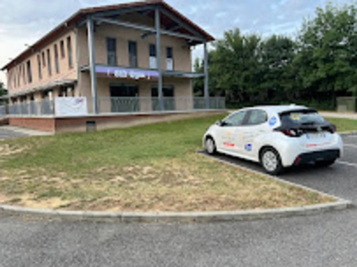 ADOPTE UNE AIDE à domicile & services à la personne - Photo 7