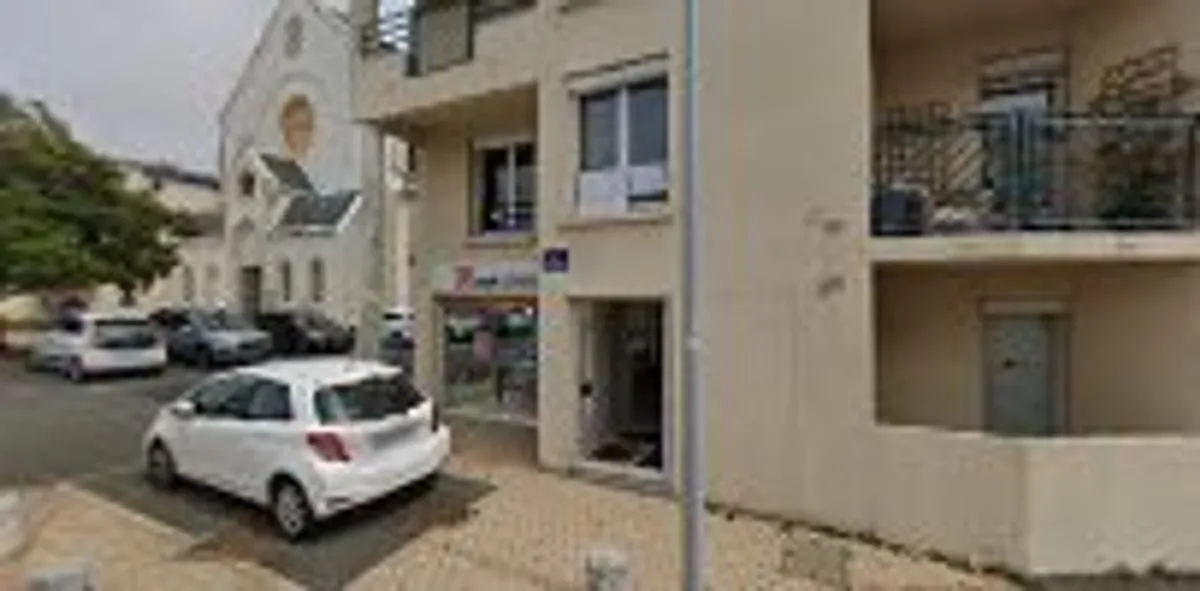 VIVASERVICES Les Sables-d'Olonne I Aide aux personnes âgées et handicapés, Ménage, Repassage, Garde d'enfants