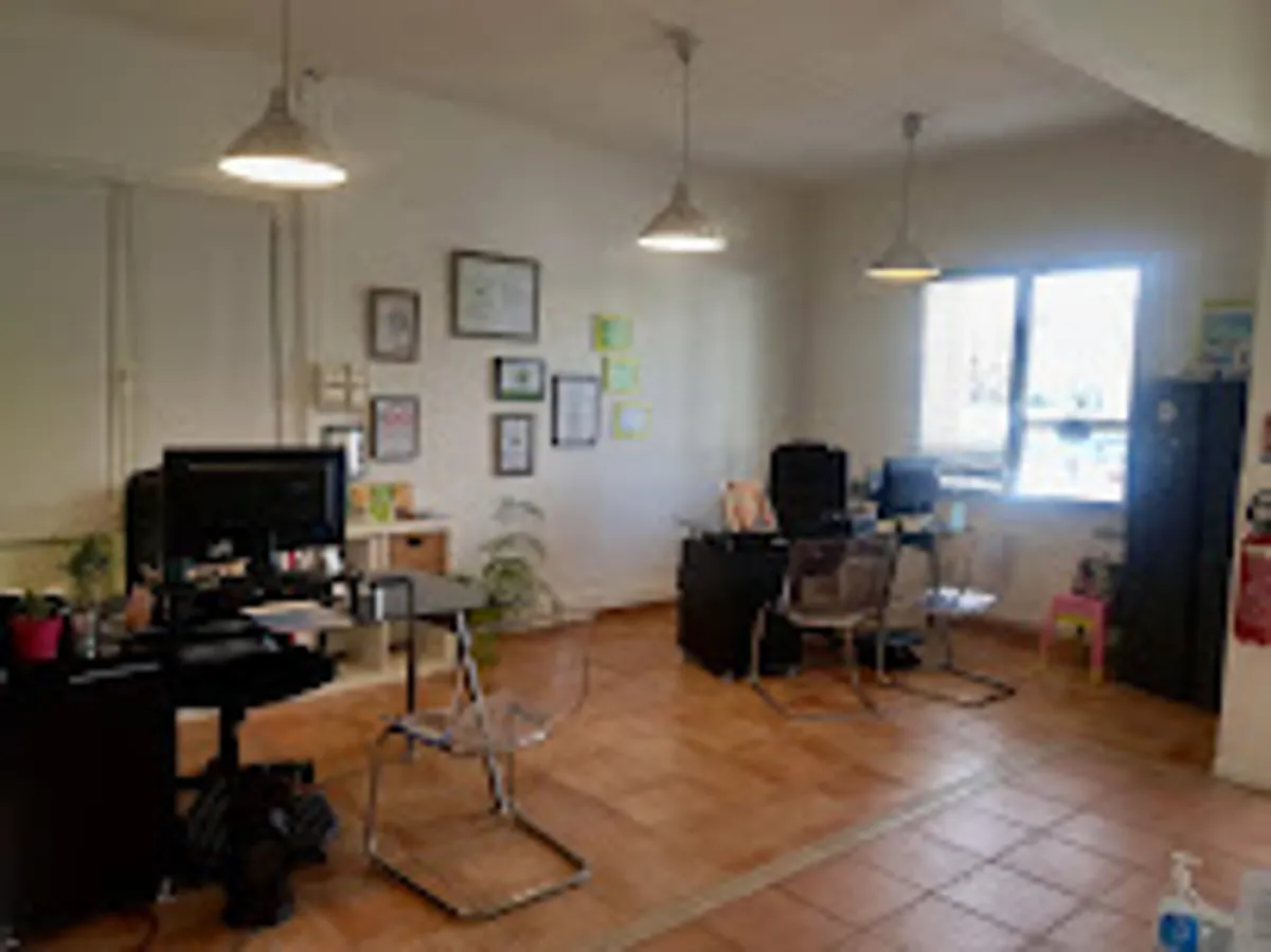 APEF Montpellier - Aide à domicile, Ménage, Jardinage et Garde d'enfants - Photo 2