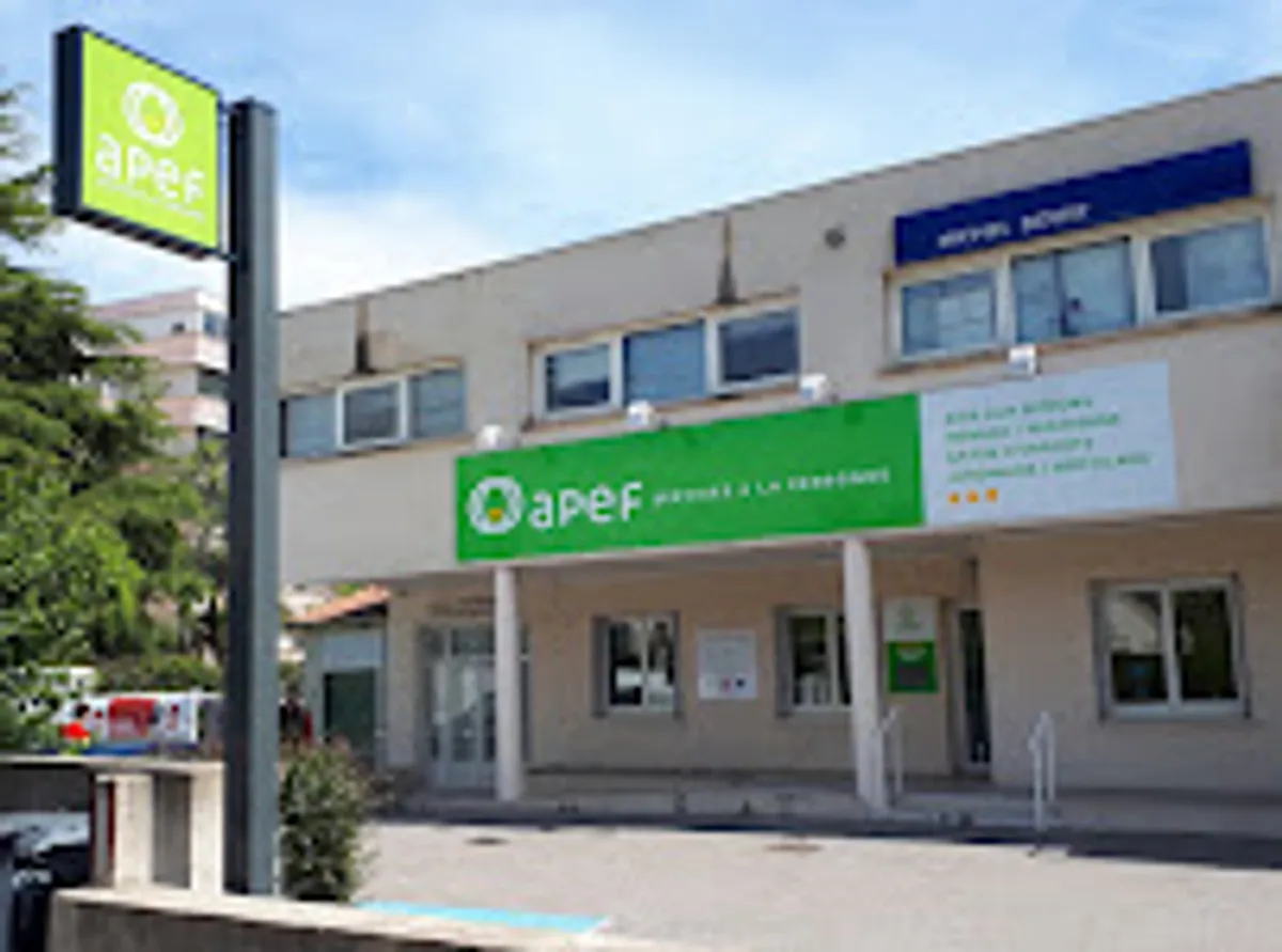 APEF Montpellier - Aide à domicile, Ménage, Jardinage et Garde d'enfants - Photo 7