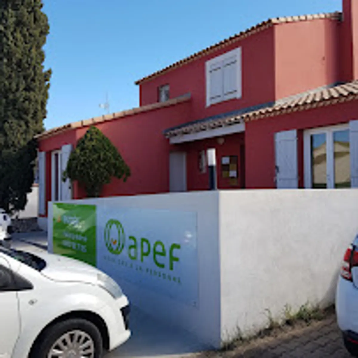 APEF Lattes - Aide à domicile, Ménage, Jardinage et Garde d'enfants - Photo 3