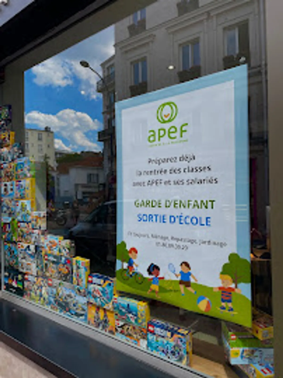 APEF Asnières-sur-Seine - Aide à domicile, Ménage, Jardinage et Garde d'Enfants - Photo 4