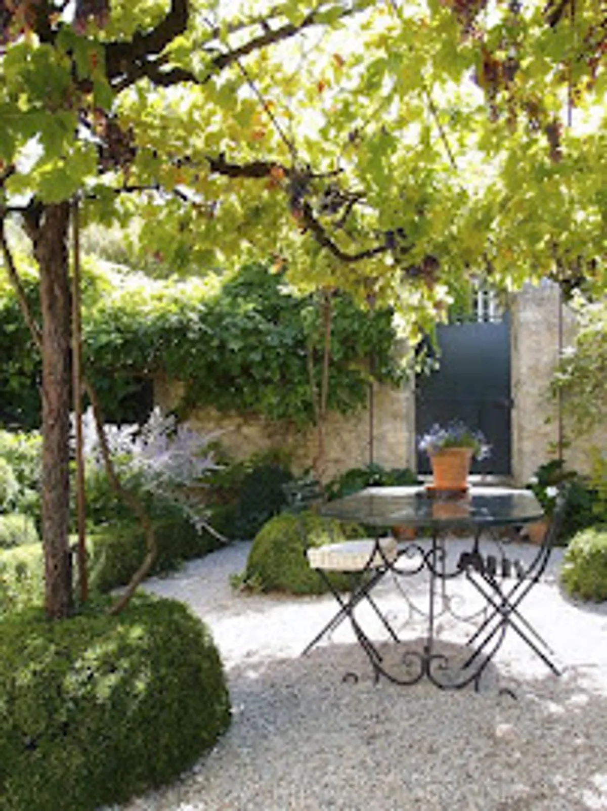APEF Asnières-sur-Seine - Aide à domicile, Ménage, Jardinage et Garde d'Enfants - Photo 8
