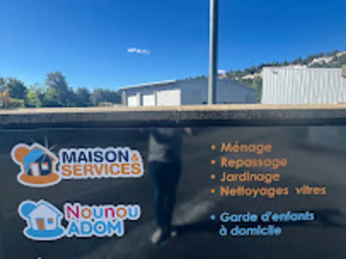 Maison et Services Saint Etienne | Ménage, repassage, jardinage, nettoyage des vitres - Photo 6