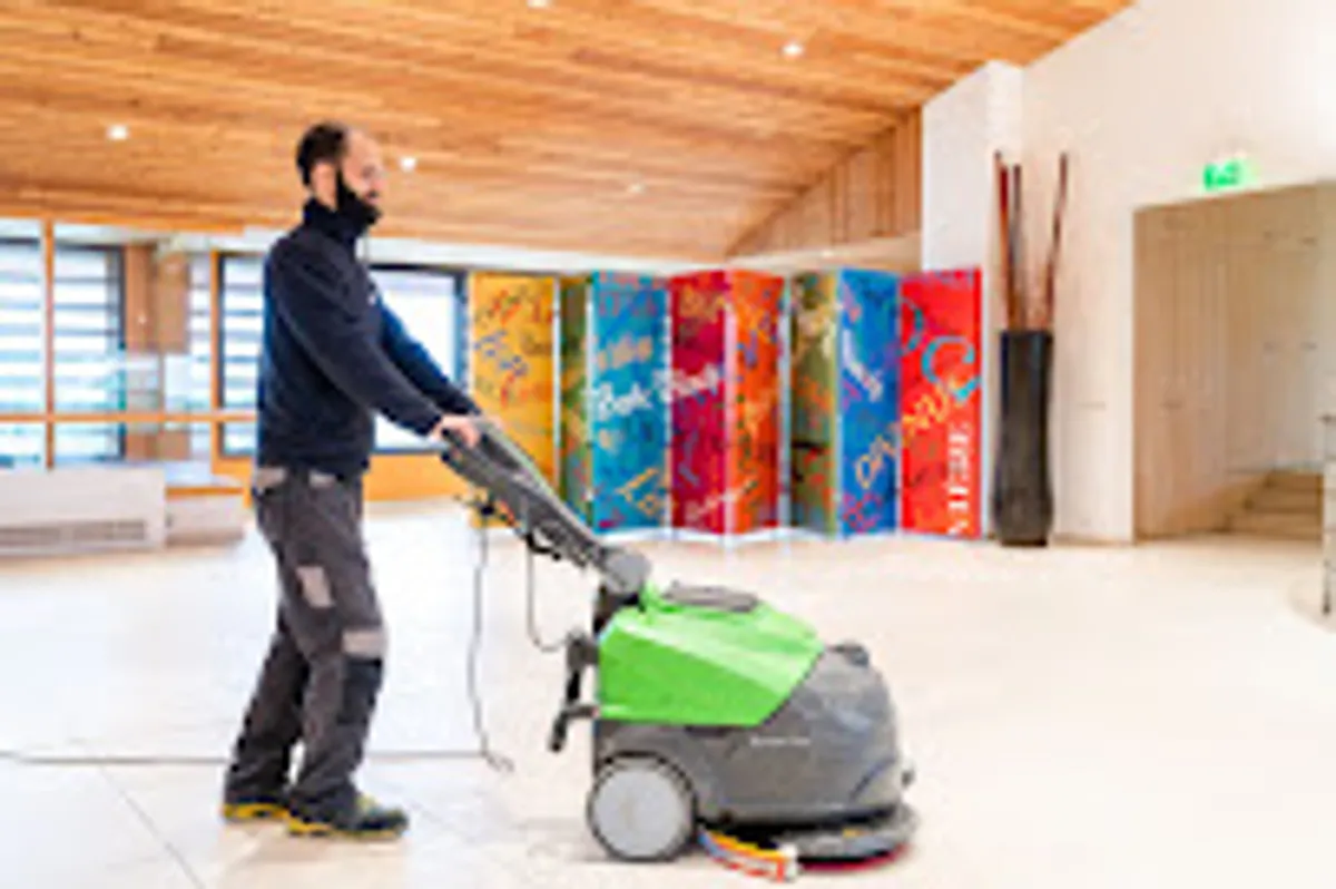 Inter-Clean - Photo 3