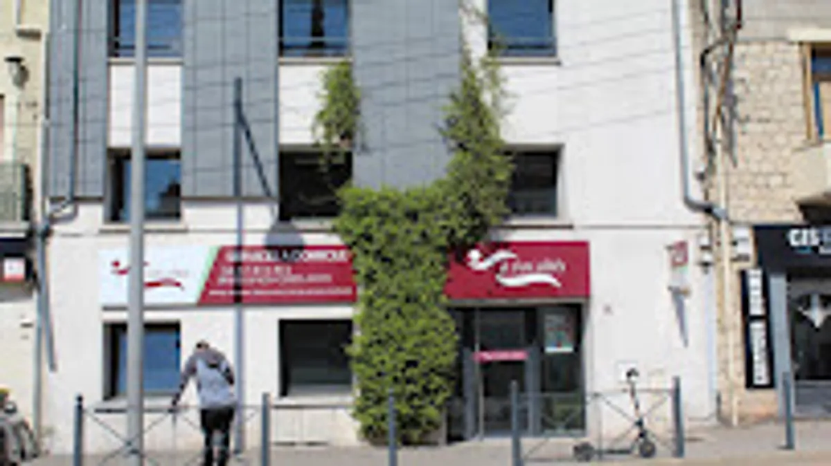 A VOS COTES - Auxiliaires de vie - Ménage