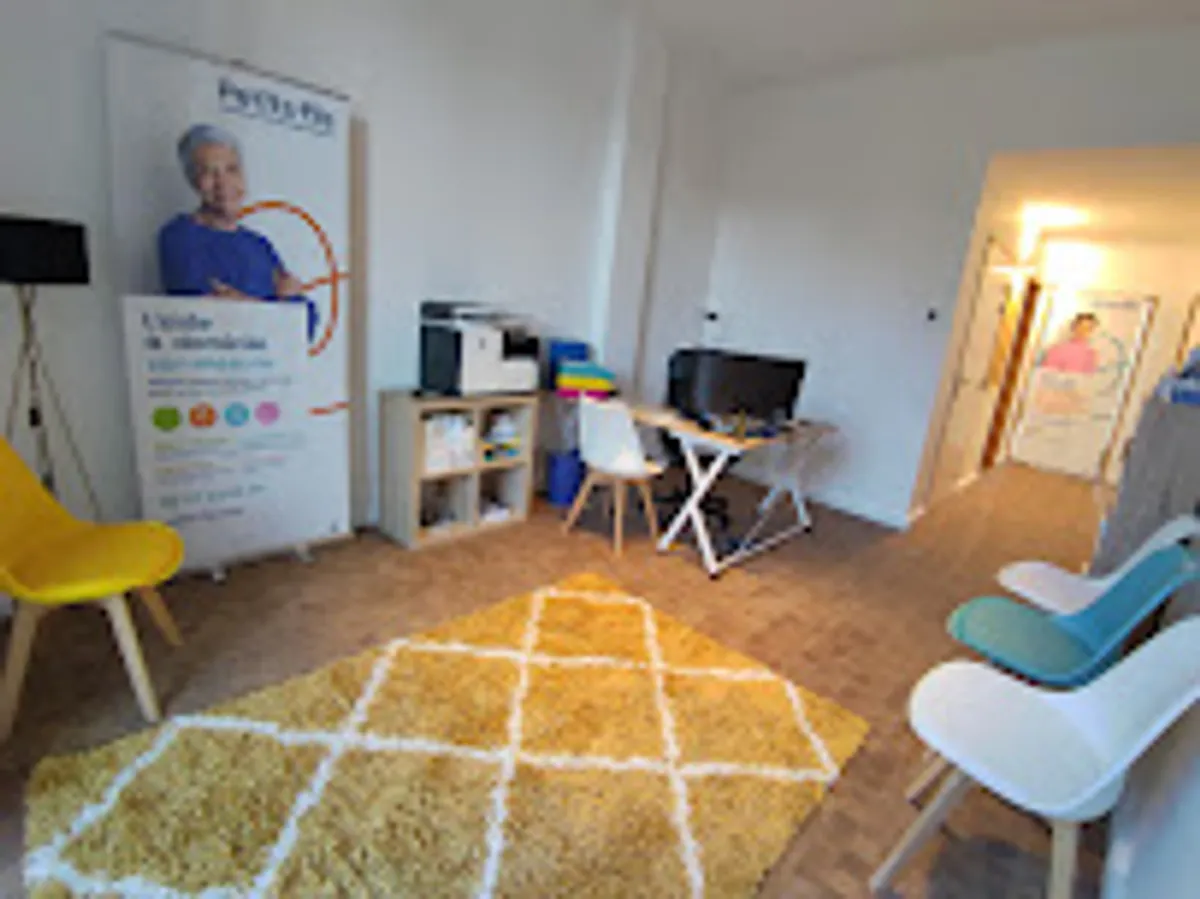 Petits-fils Quimper - Aide à domicile - Photo 2