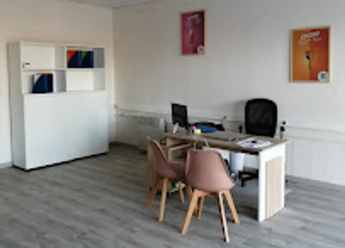 VIVASERVICES Chalon-sur-Saône Ménage, Repassage, Garde d'enfants, Aide aux personnes âgées