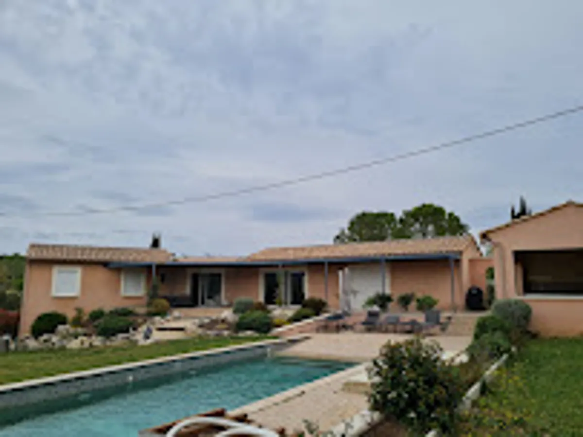 Aide à domicile Uzès - CLV Services à la personne - Photo 3