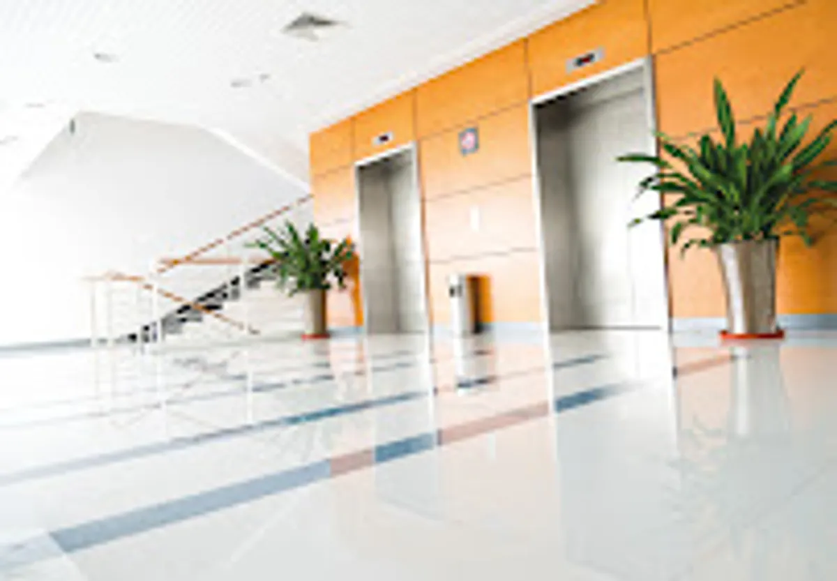 NHPS NIORT | Nettoyage professionnel à Niort ( Bureaux, vitrerie, extérieurs... )🧽 - Photo 2
