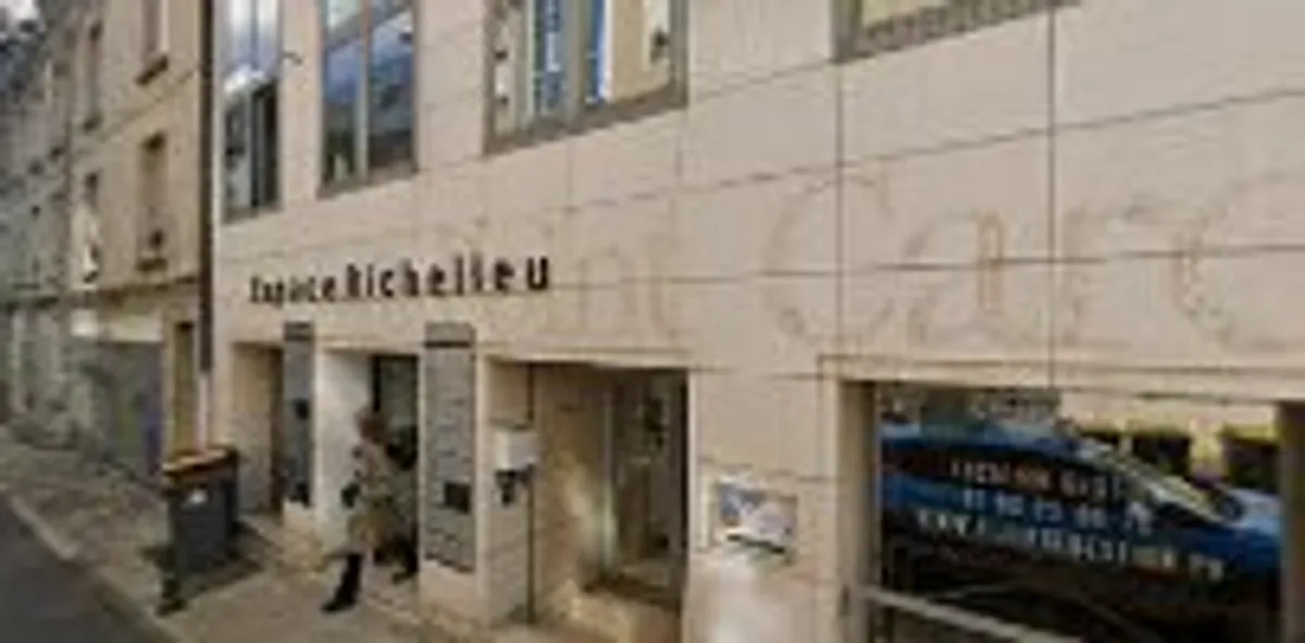 Petits-fils Fontainebleau - Aide à domicile - Photo 3
