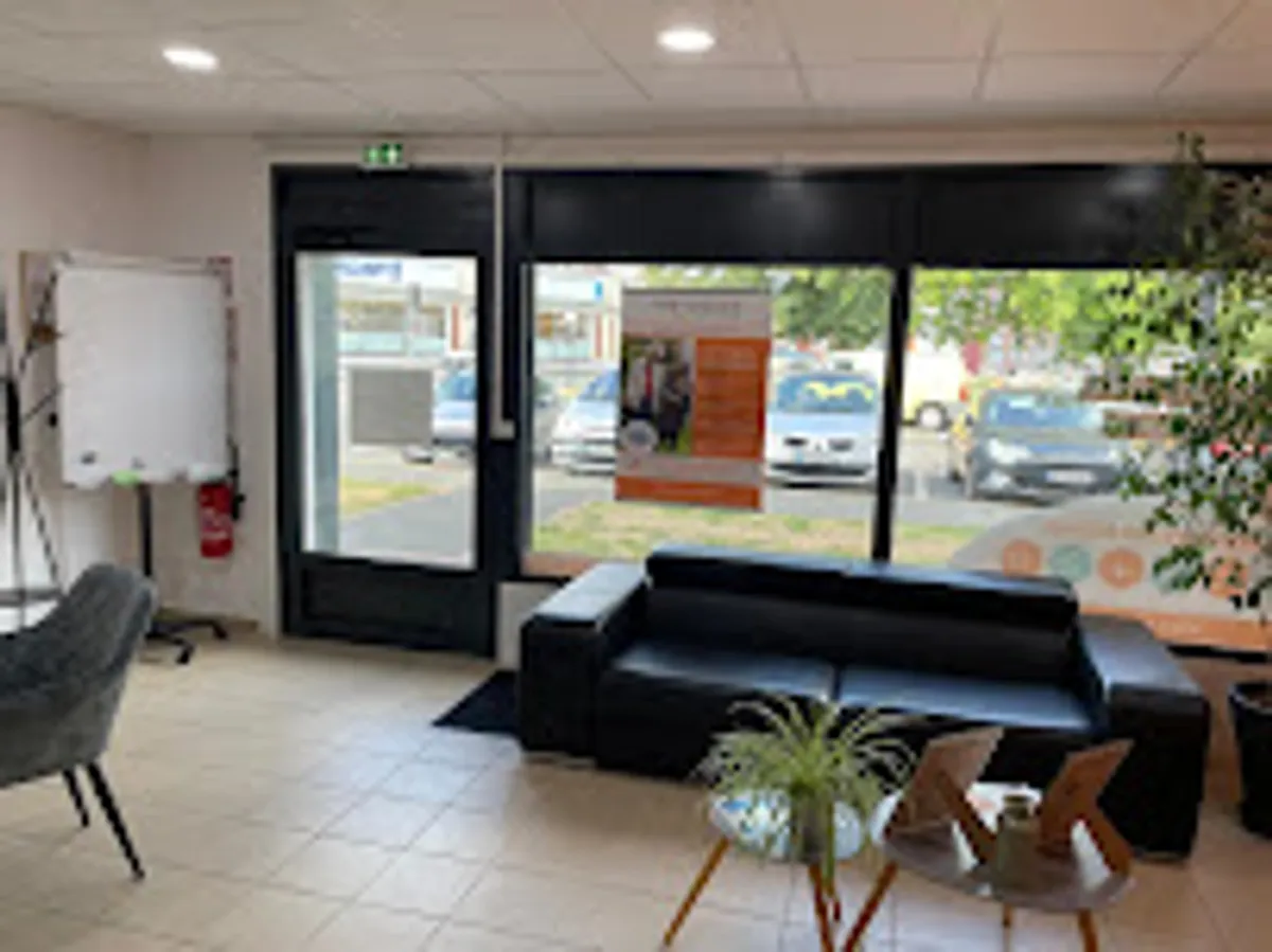Senior Compagnie - Aide à Domicile - Photo 2