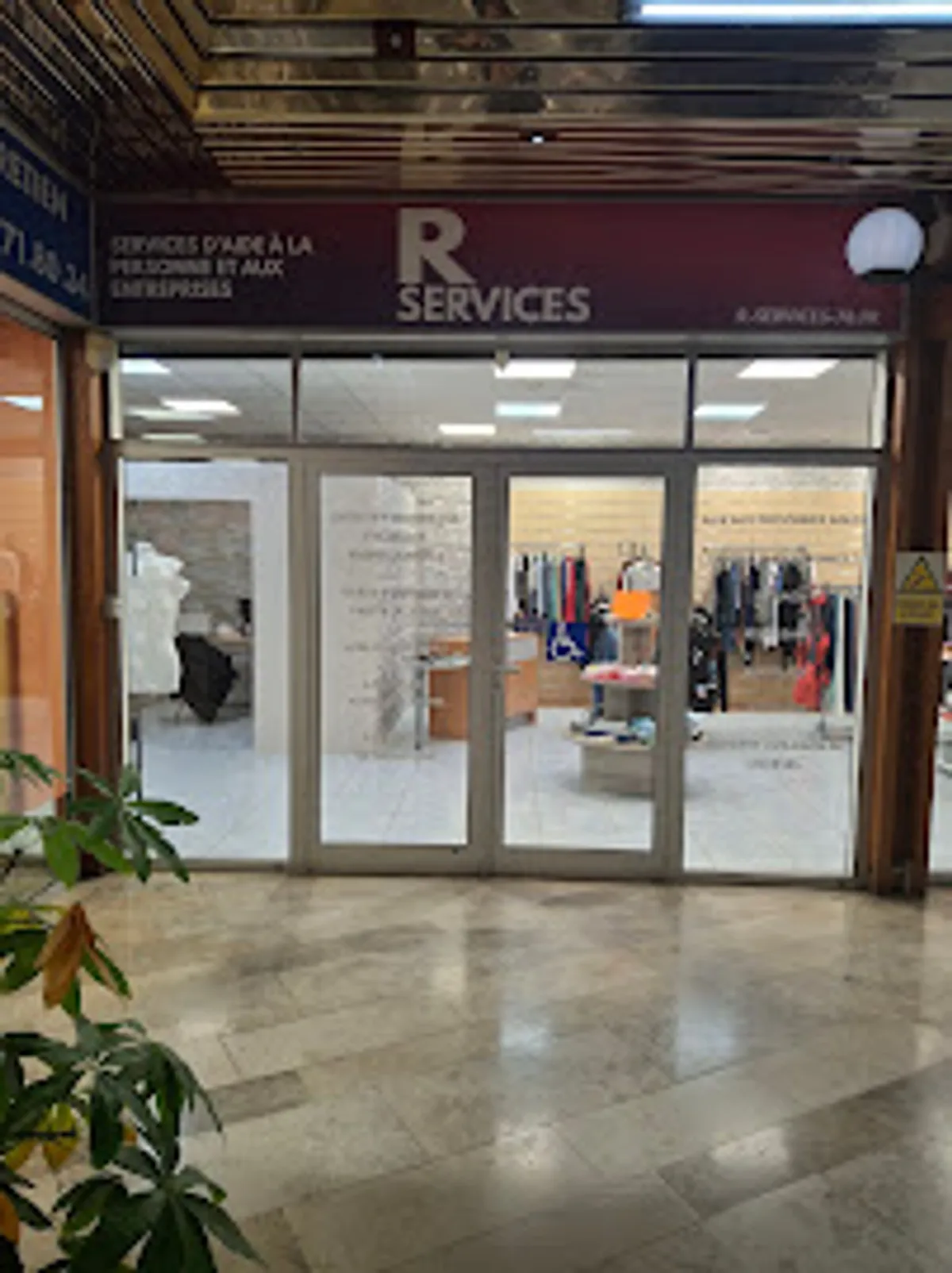 R. Services à la Personne et aux Entreprises