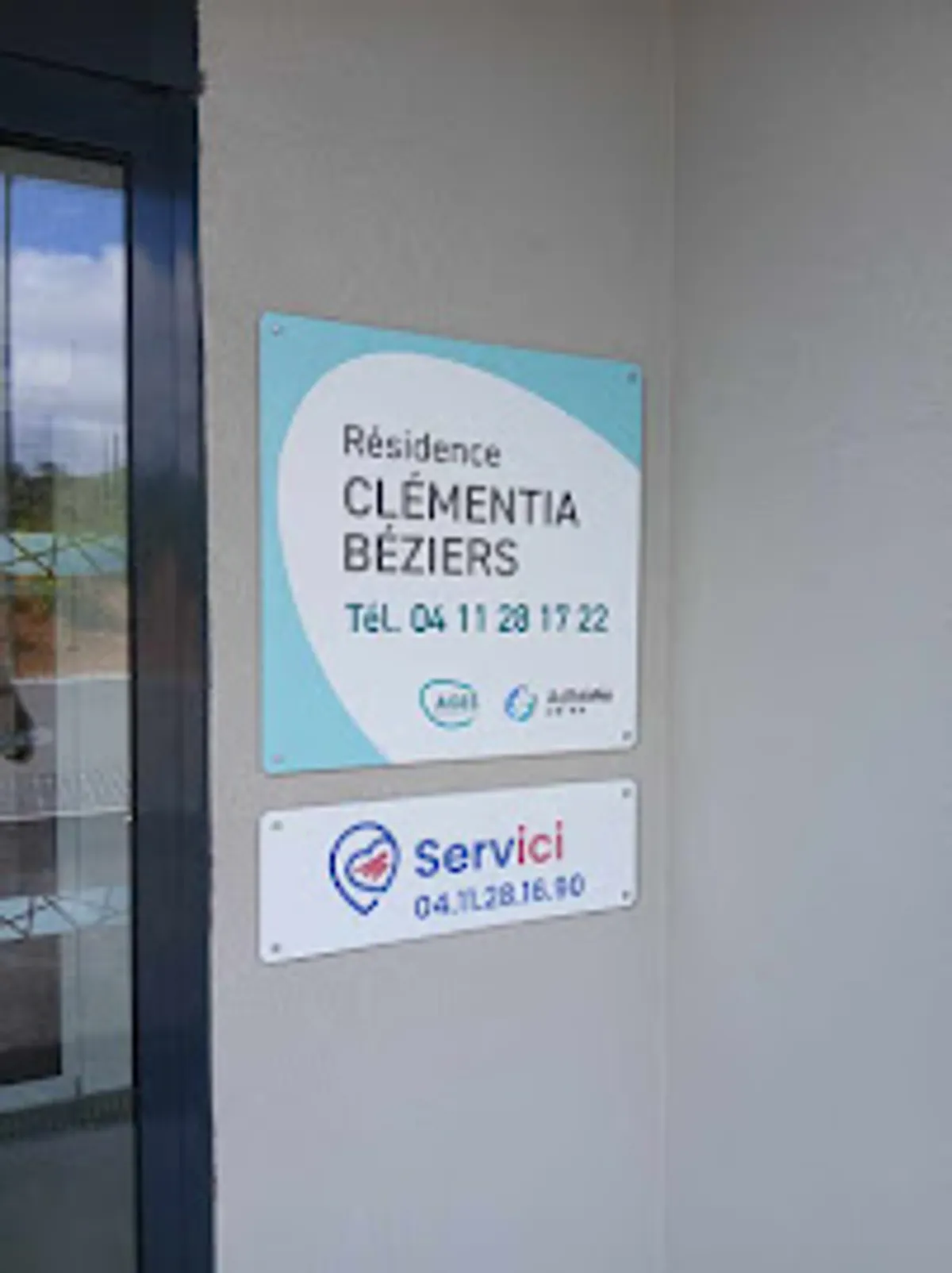 Servici - Photo 2