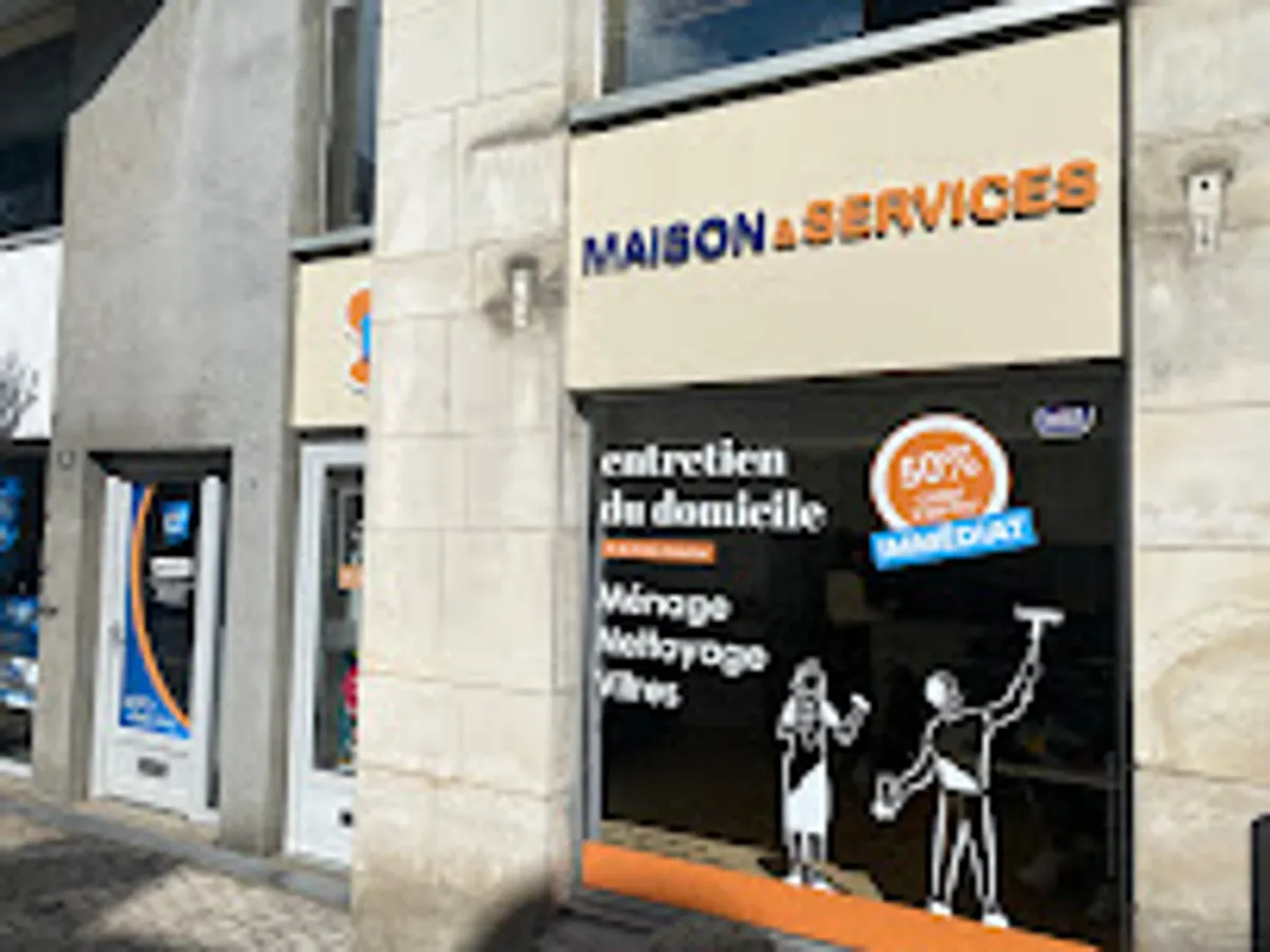 Maison et Services Saumur | Ménage, repassage, jardinage, nettoyage des vitres - Photo 6