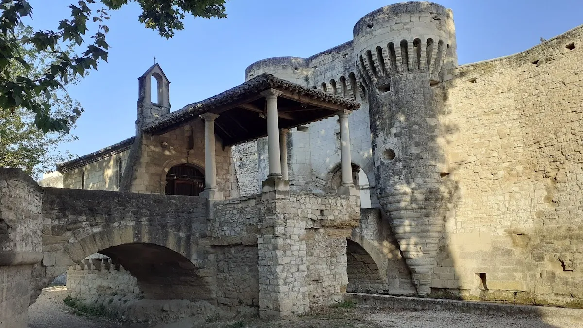 Pernes-les-Fontaines